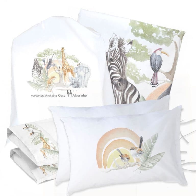 Juego de Cama Funda de Plumon + Sabana Bajera + 4 Fundas Almohada Safari 2 Plazas