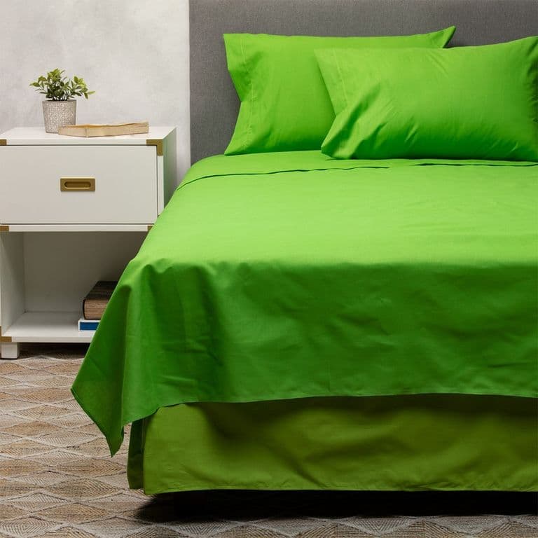 Sabana + Cubrecolchon + Faldon Verde King