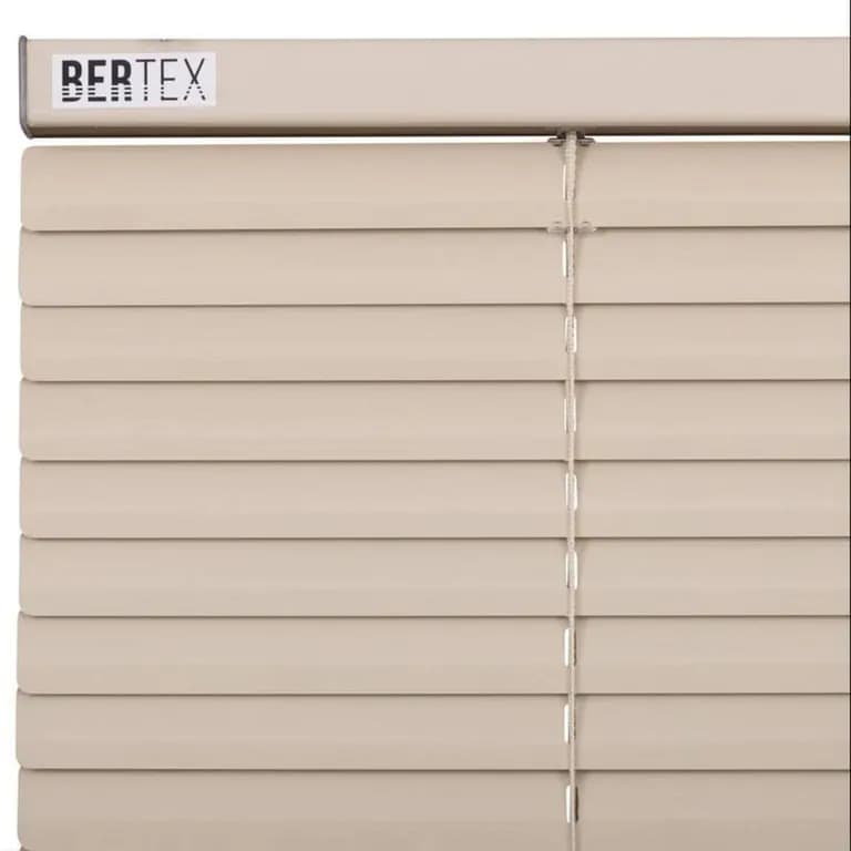Persiana de aluminio Beige 85cm ancho x 140cm alto Laminas 25mm