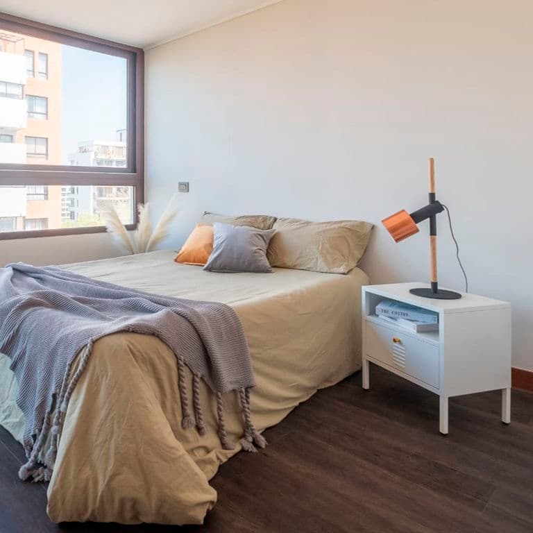 Velador con Cajon Metalico Colorblock Blanco