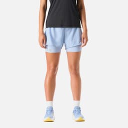 Short Deportivo 2 en 1 2,5" Mujer Built To Move Celeste XS