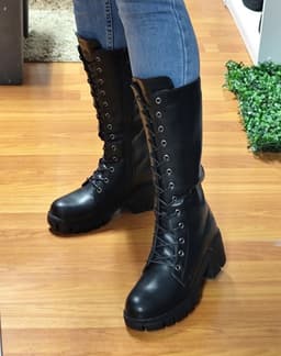Bota para Dama con Plataforma M490 Negro 35