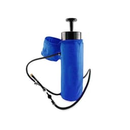 Botella deportiva con pulverizador de agua azul