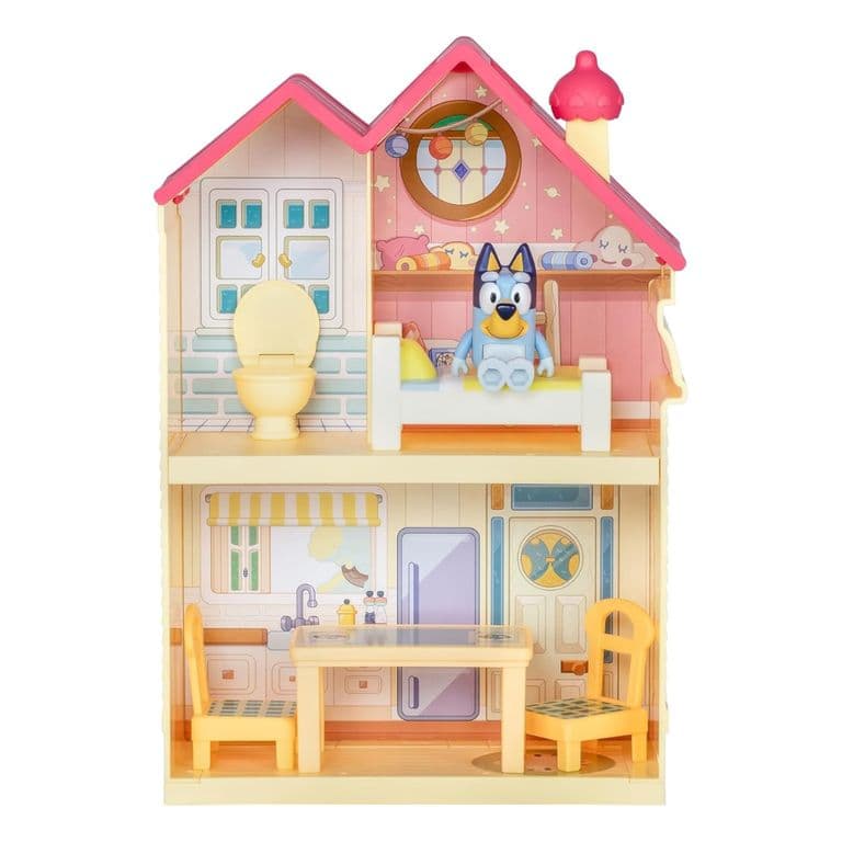Figura y playset mini casa con muebles y figura