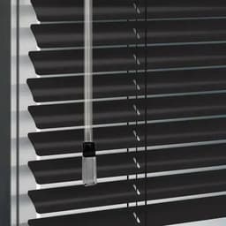 Persiana de aluminio Negra 145cm ancho x230cm alto Laminas 25mm