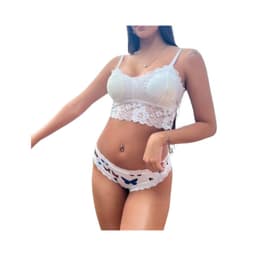 Tanga blanca con encaje geometrico y diseno dulce Blanco L