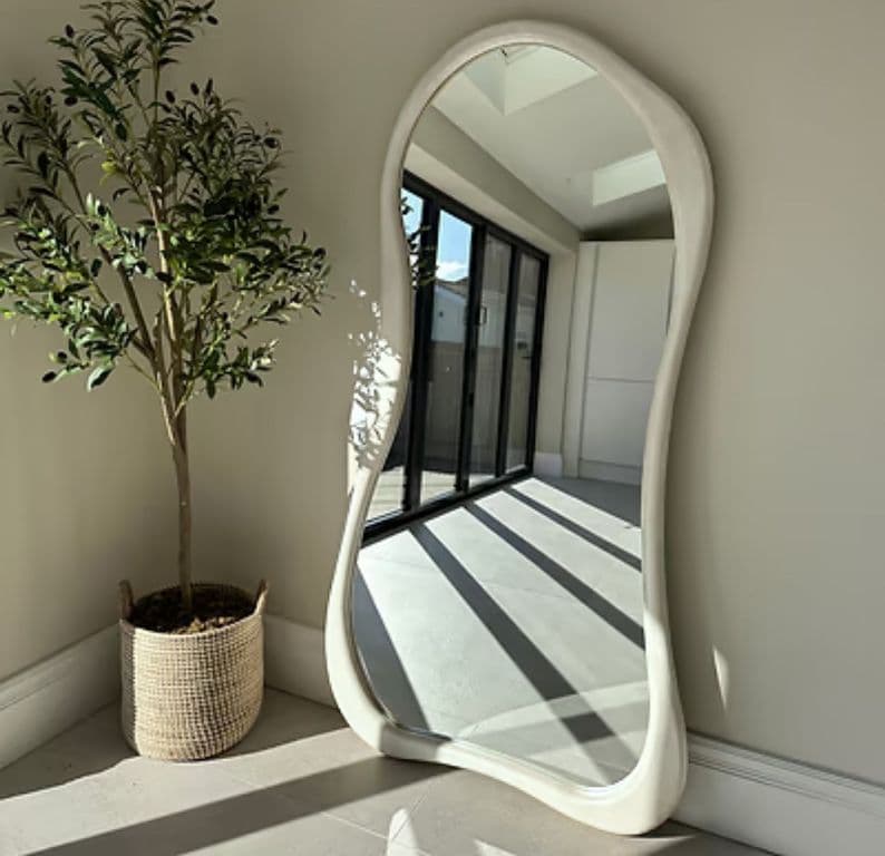 Espejo decorativo asimetrico de cuerpo entero de madera blanco 200x100 cm