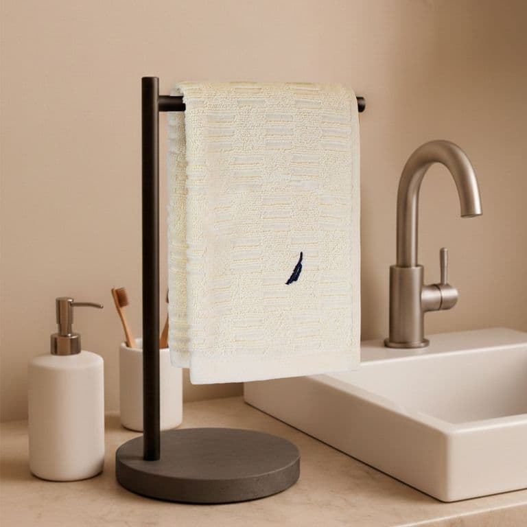 Toalla de cara SAVOY 100% algodon 30x50cm hipoalergenica crema