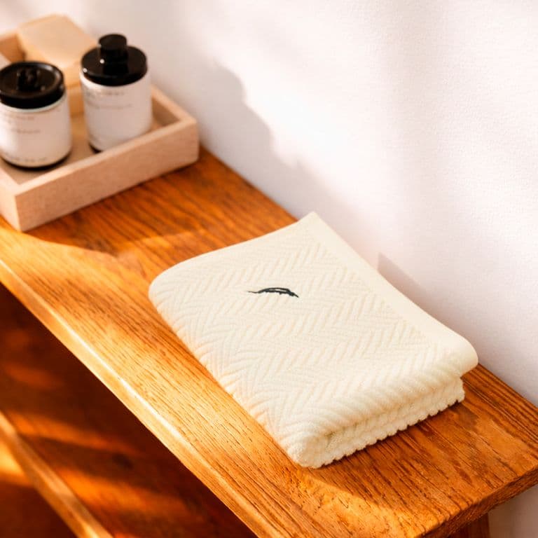 Toalla de mano VIS 100% algodon alta calidad 30x50cm crema