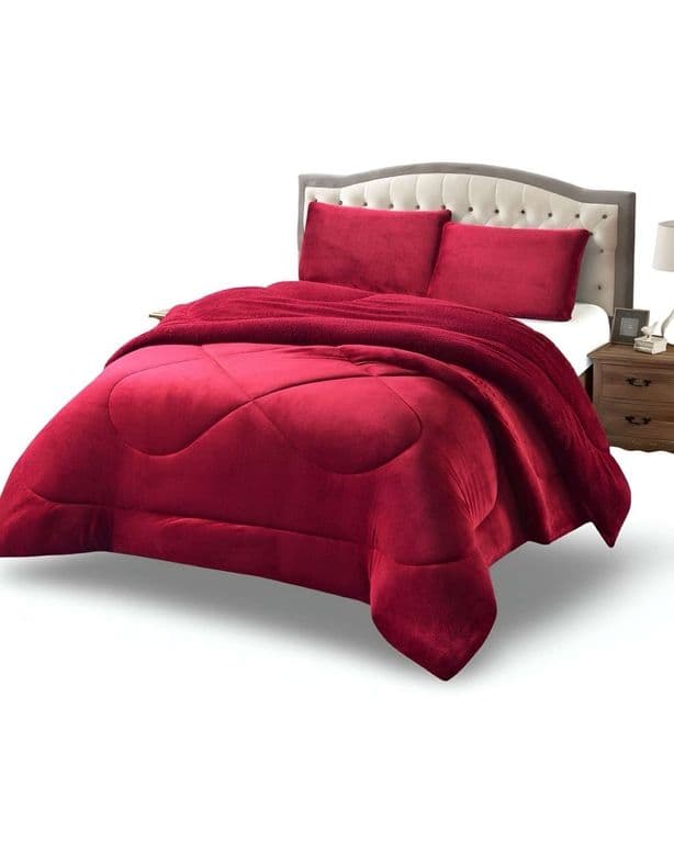Cubrecama plush con chiporro Acolchado liso King_. Burdeo KING