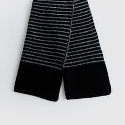Bufanda Lineas Delgadas Alto Invierno Negro TALLA UNICA