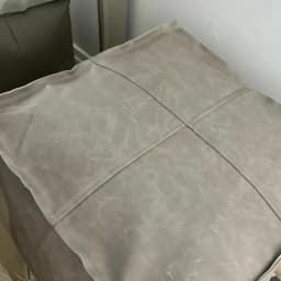 Pouf Cuadrado de Ecocuero 45x45 cm Asiento Decorativo Moderno para Living, Dormitorio o Sala