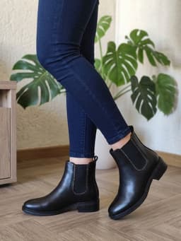 Botin para Dama Taco Bajo M673 Negro 35