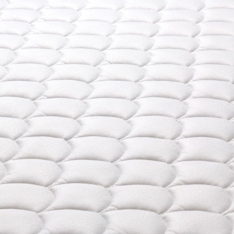 Cama Europea New Ergo T 2 Plazas x 2.00 mt Base Normal + Respaldo + 2 Veladores Ferrara Taffy