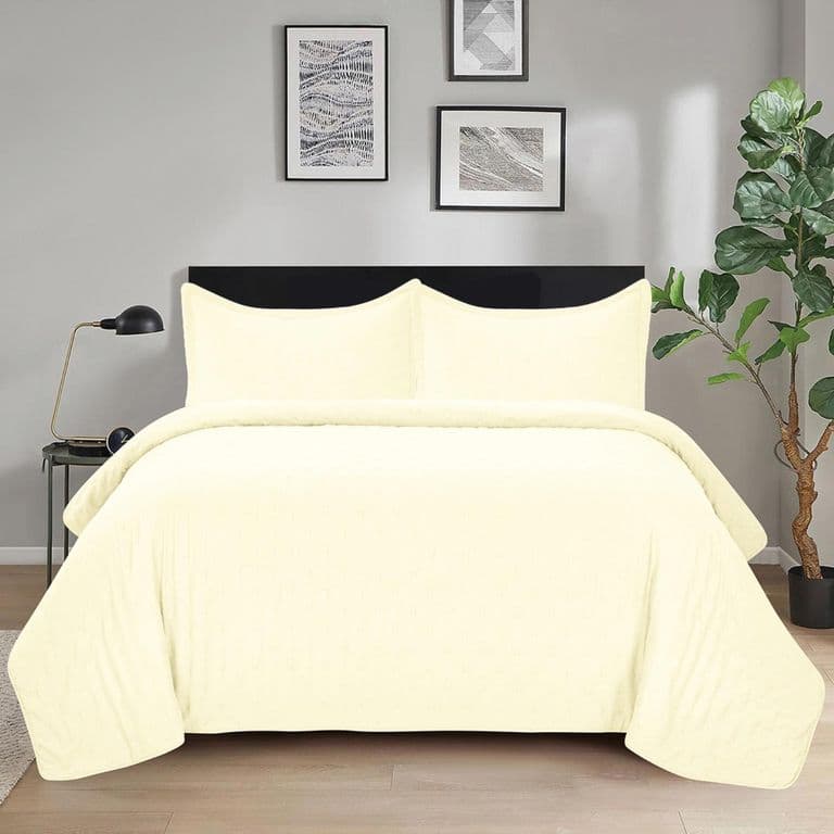 Cubrecama Quilt Roma Con Fundas De Almohada Beige 2 PLAZAS