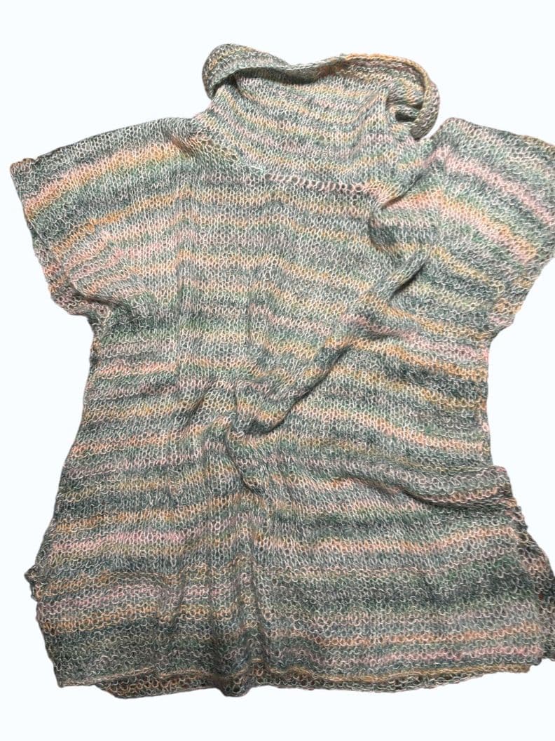 CHALECO MULTICOLOR SIN MANGAS TEJIDO A MANO EXCLUSIVO