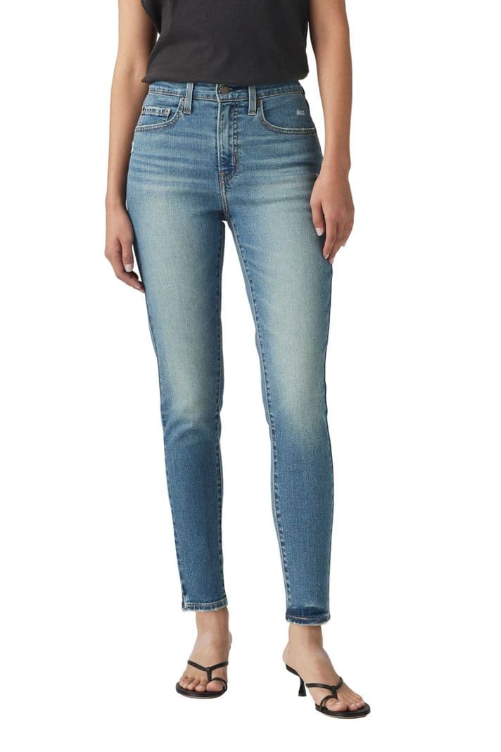 Jeans Mujer 721 High Rise Skinny Celeste Levis 18882-0784 29 Largo 30