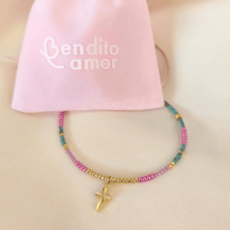 Pulsera Miyuki Ajustable Rosas y cruz banada en oro Rosado 17