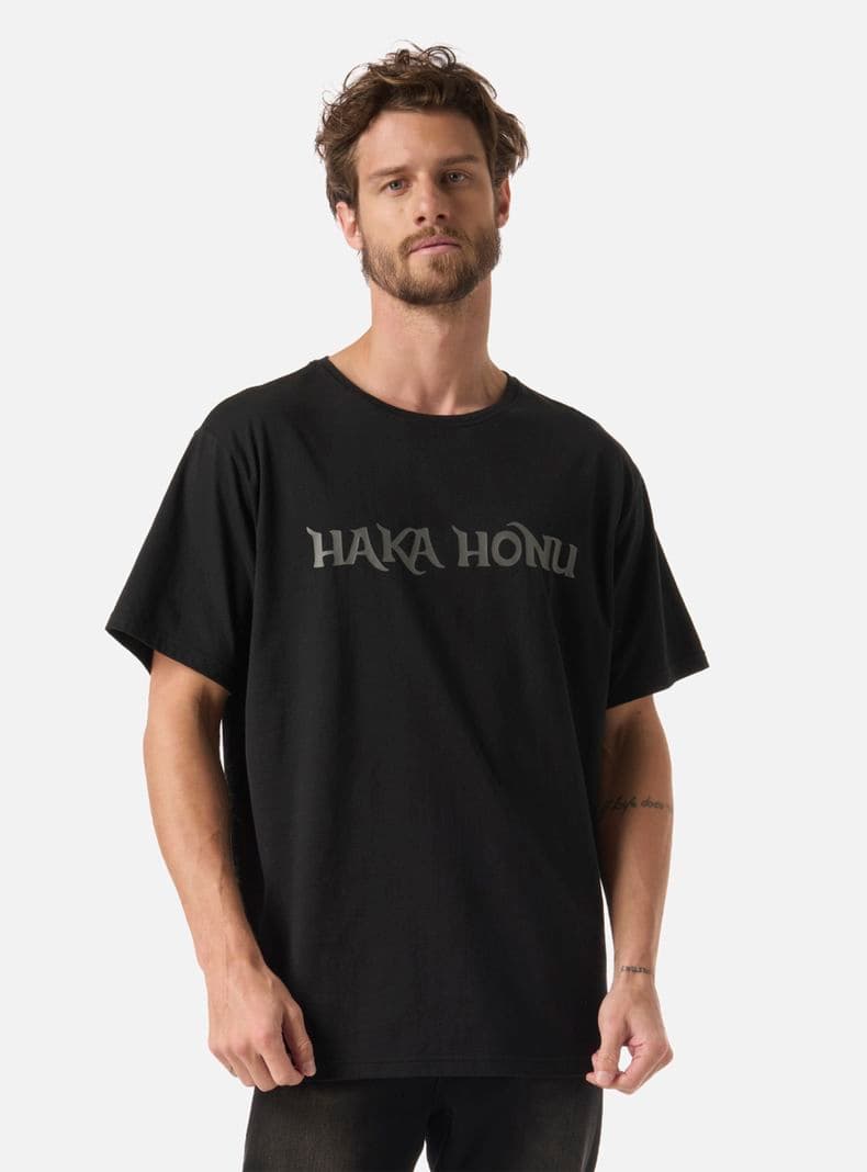 Polera Big Print Logo Manga Corta Negro S