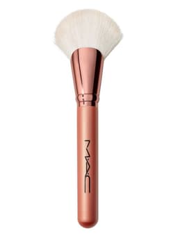 Brocha MAC 143S Bronzer Fan Brush