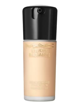 Base de Maquillaje MAC Studio Radiance Serum Powered Foundation NC17.5 30 ml